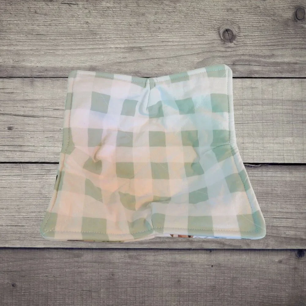 Microwave Bowl Cozy, Reversible Dogs and Sage Check